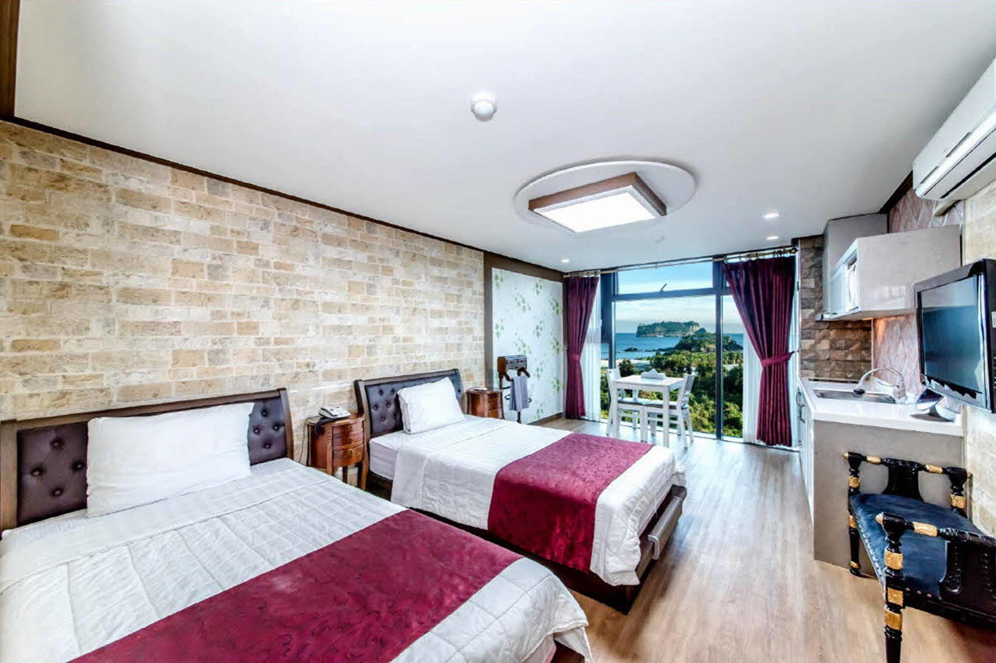 Olleyo Resort Seogwipo Exterior foto